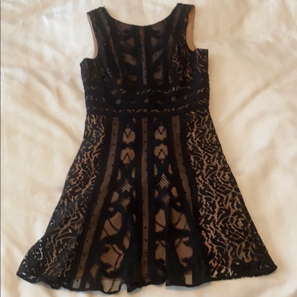 KELLEY Dress - Picture 1 of 5